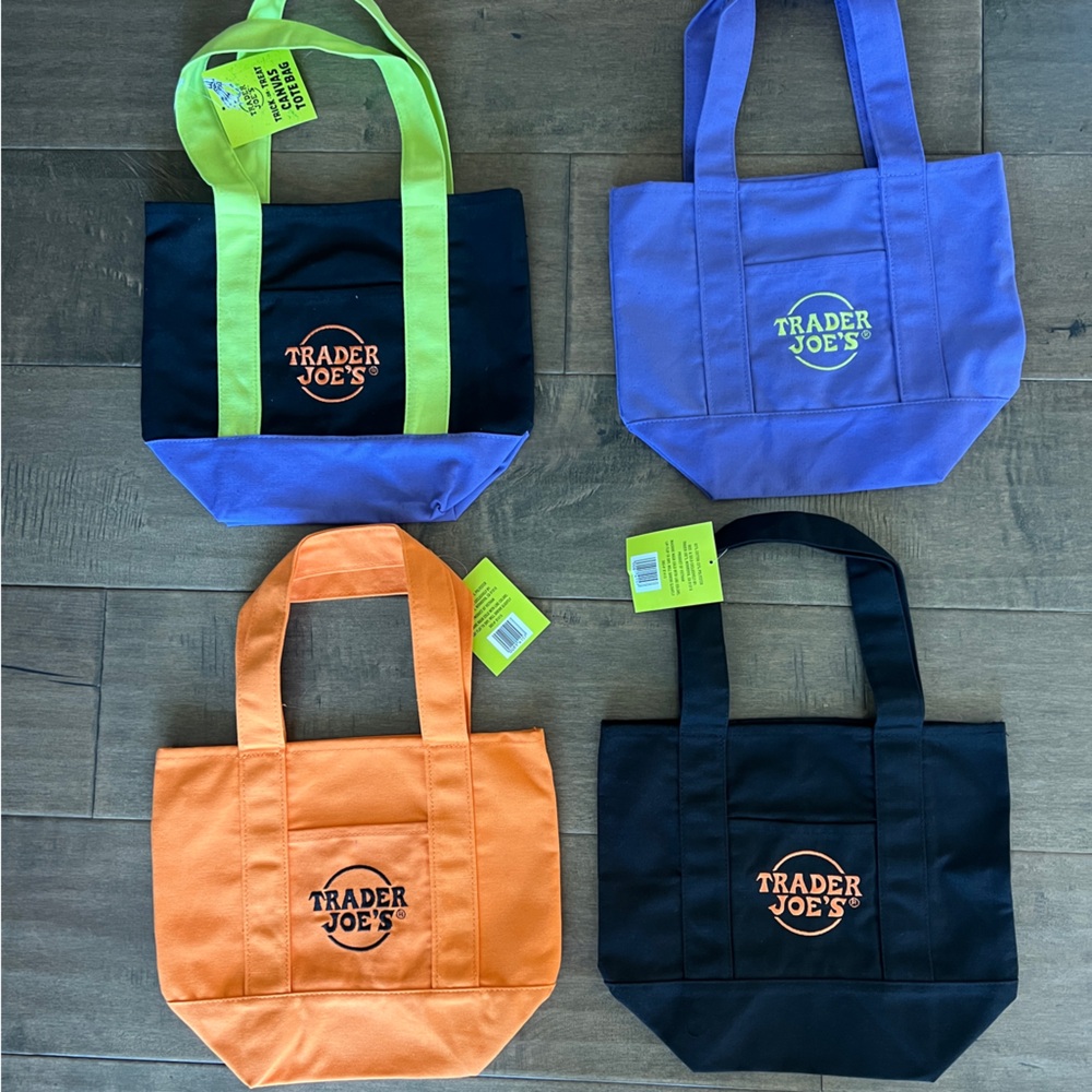 Trader Joe's Halloween Mini Canvas Tote Bags Set